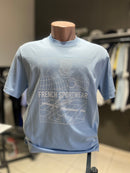 CAMISETA LACOSTE EM ALGODÃO COM ESTAMPA QUADRA DE TENNIS