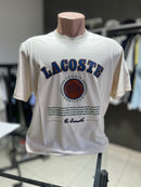 CAMISETA LACOSTE ESTAMPADA TENNIS HERITAGE